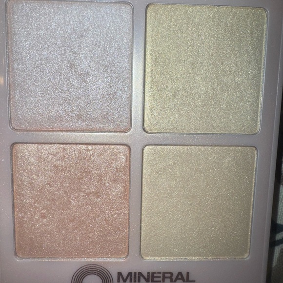 Make up bundle - Picture 3 of 6